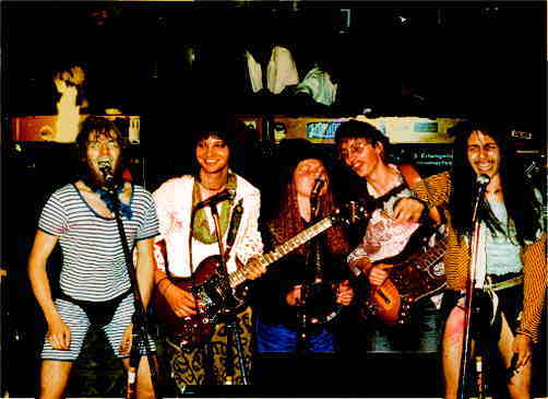 Less Point   Tschigg  M&auml;gger   La Rouge   &Auml;itsch Dsch&auml;i Beatnik   Dr. Digit